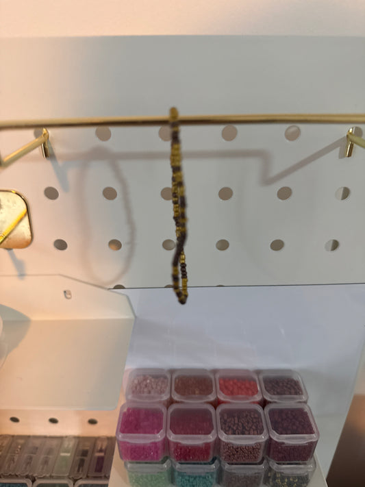 “Gold” whit black beads bracelet