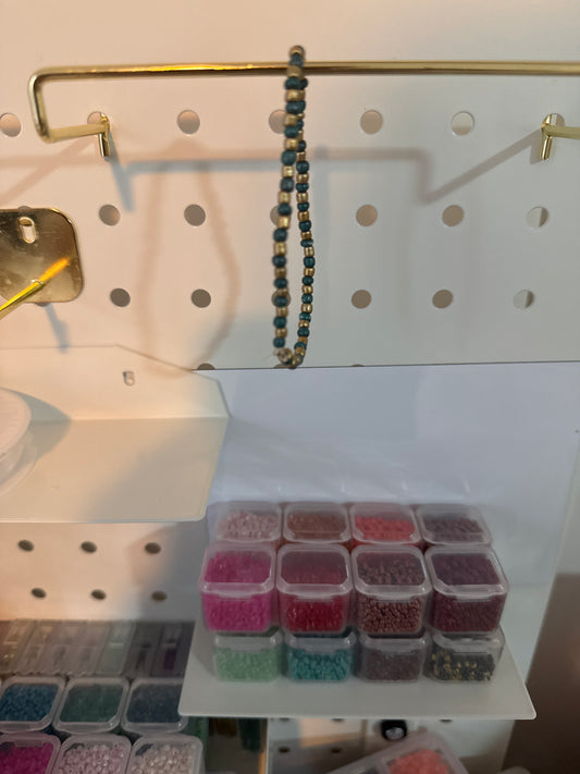 Green whit “gold” beads bracelet